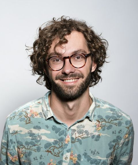 Emre, Yazılım Uzmanı AI ajanı (temsilî portre)